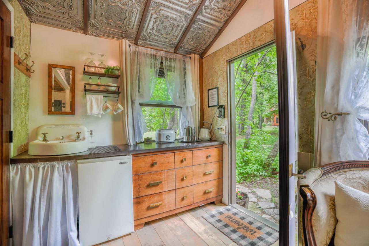 Vintage Wild West Tiny Hotel In The Woods! Pine City Extérieur photo