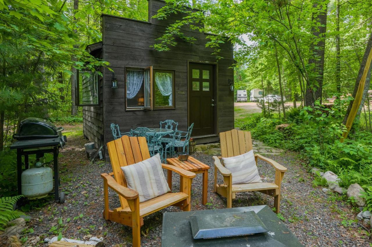 Vintage Wild West Tiny Hotel In The Woods! Pine City Extérieur photo